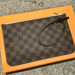 Authentic new Louis Vuitton Neverfull wristlet clutch pouch ballerina pink